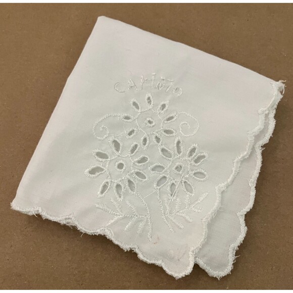 Vintage Italian White Embroidered Floral Cutwork Handkerchief Scalloped Umbria - Picture 5 of 6
